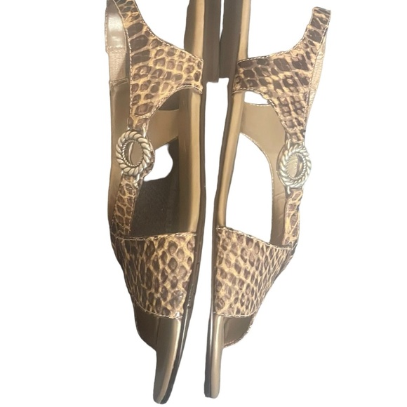 Brighton Coast Slingback Flat
Sandals Multicolor Snake Print Slip Ons 7.5M - Picture 9 of 16
